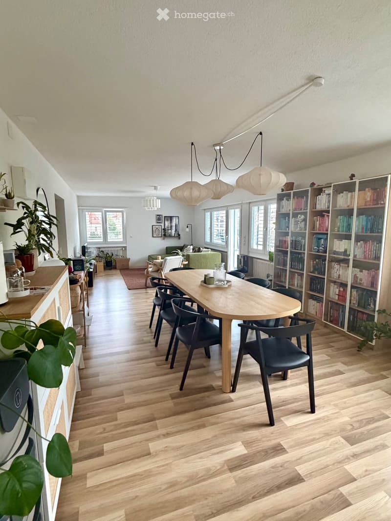 Schöne 3.5-Zimmer-Attikawohnung mit grossem Balkon in SG (5)