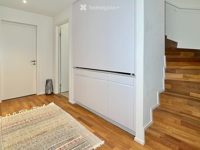 Befristet, möbliert: Moderne Maisonette mit Dachgarten (8)