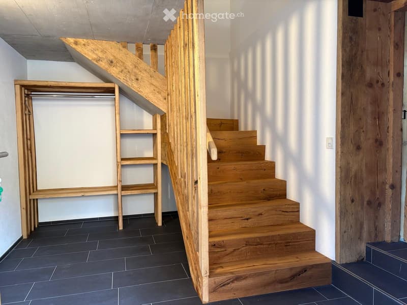 Frisch renovierte 4½-Zimmer-Wohnung in Trun (Campliun) (4)
