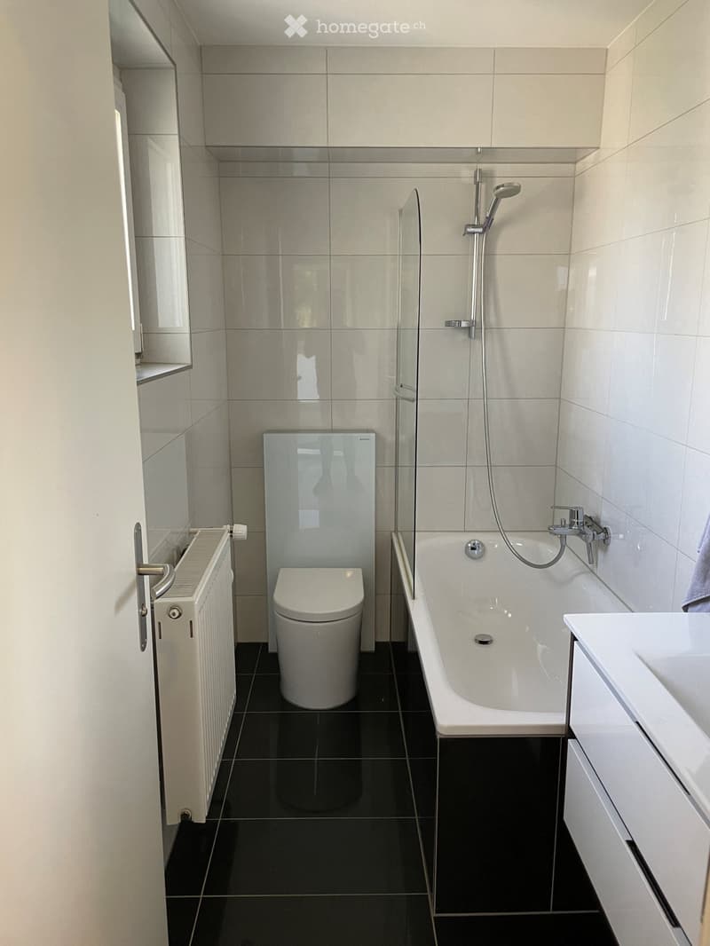 Helle und zentral gelegene 3.5-Zimmer-Wohnung in Oftringen (2)
