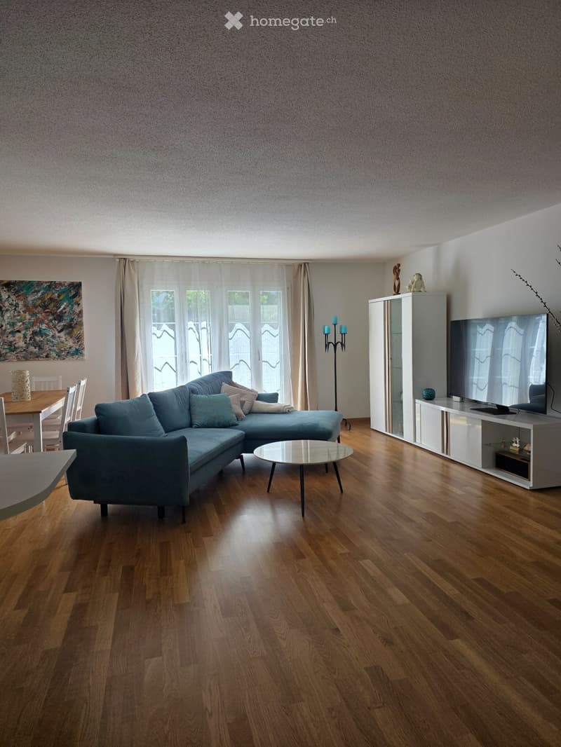 Schöne 2.5 Zimmer Wohnung (1)
