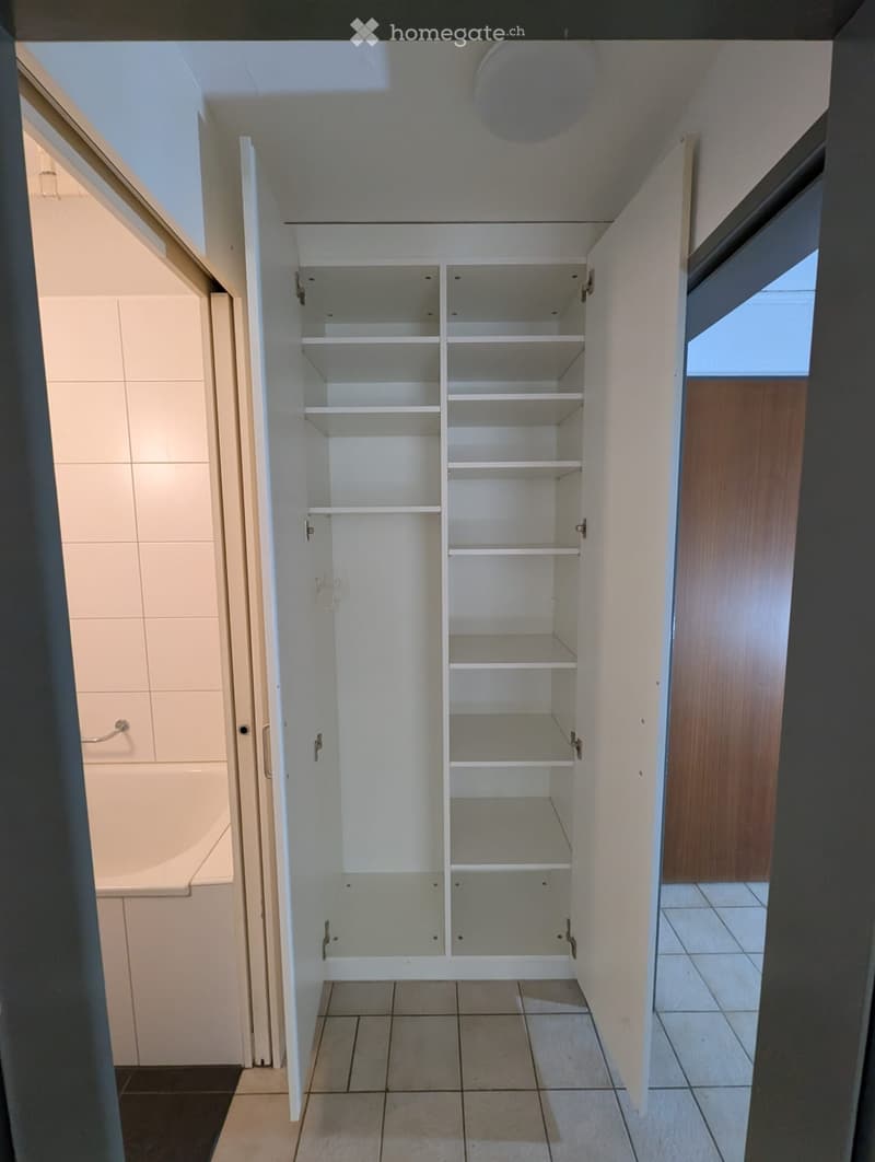 2.5 Ziwhg / Geschäftsraum (5)