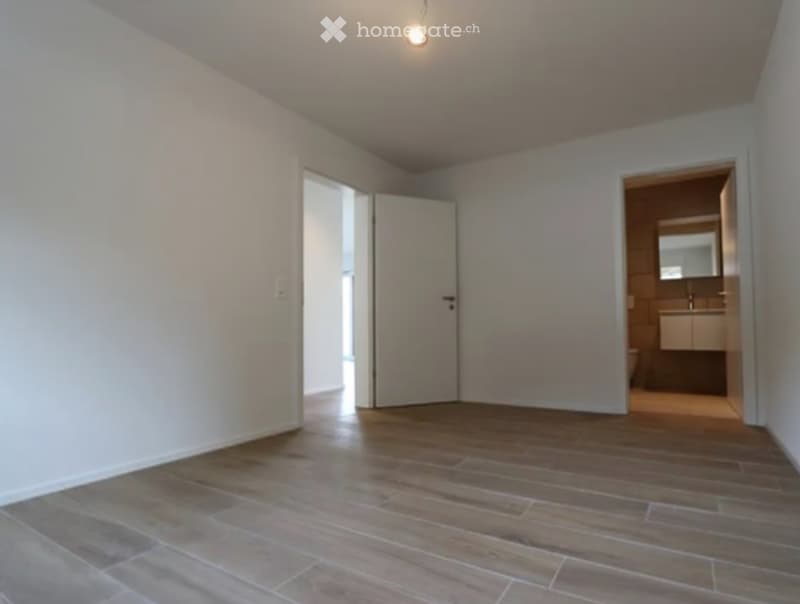 Für Juli, August, September 300 CHF Rabbat, Moderne Wohnung (2)
