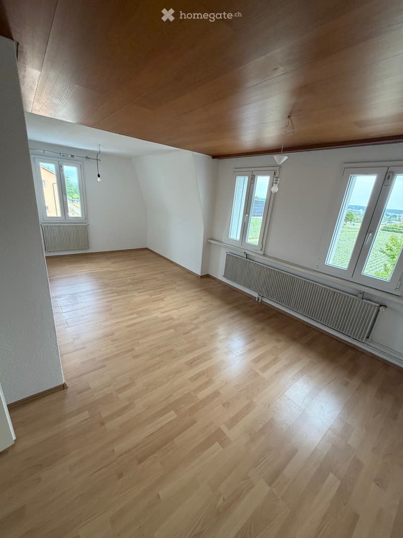 4 Zimmer Wohnung zu Vermieten (2)