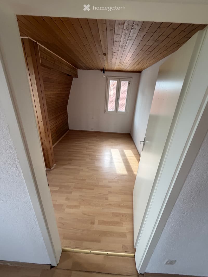 4 Zimmer Wohnung zu Vermieten (1)