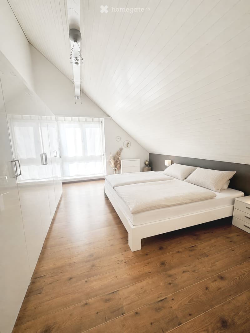 4.5 Zimmer Dach-Maisonette Wohnung mit 159 m2 zu Vermieten (3)