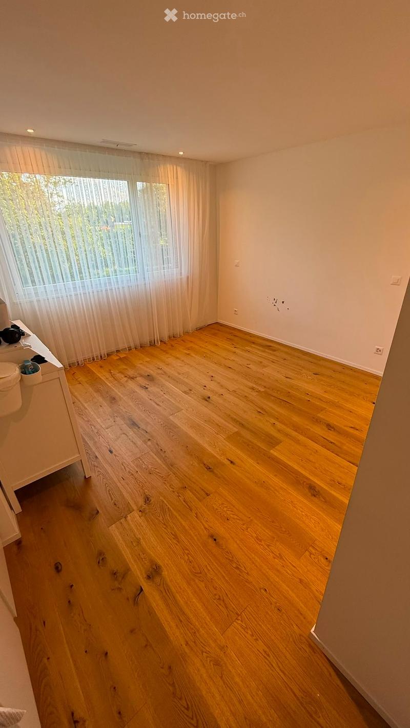Moderne 3.5-Zimmer-Wohnung mit hochwertigem Ausbau (4)