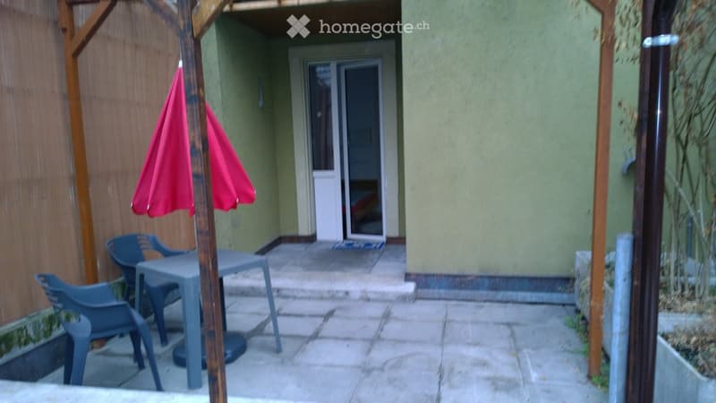 Möbliertes WG-Zimmer mit eigener Veranda und Garten. (3)