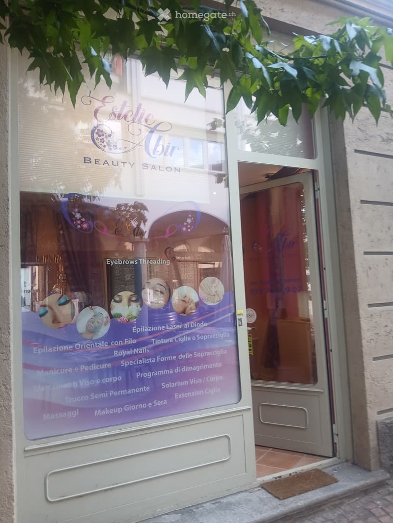 AFFITTASI POSTAZIONE UNGHIE IN BEAUTY CENTER FAMOSISSIMO (1)