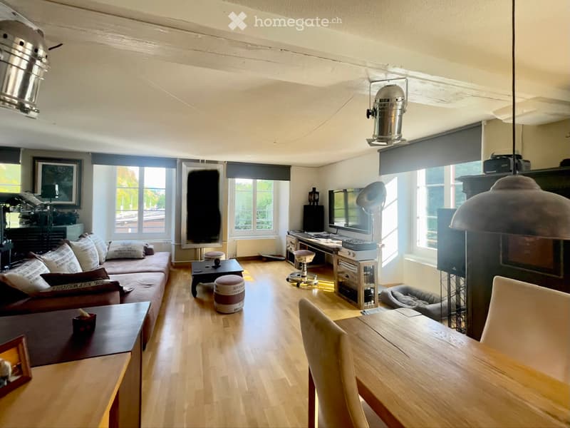 Helle Loft-Wohnung in historischer Spinnerei (3)