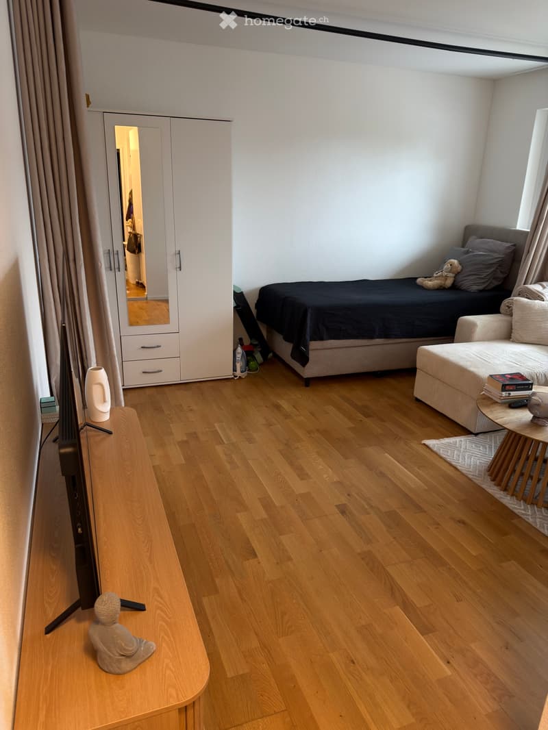 Wohnung zu vermieten & Möbel zu verkaufen (1)