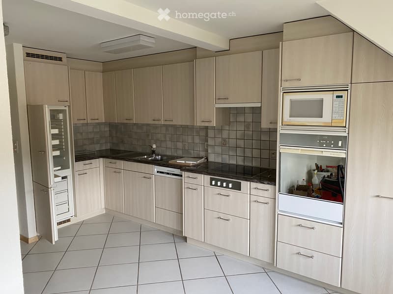 Charmante 2.5-Zimmer-Duplexwohnung in Aarau (2)