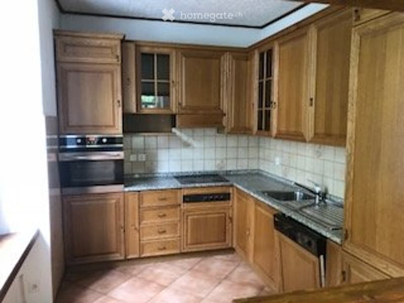 Appartamento indipendente in villa novecentesca, Faido (2)