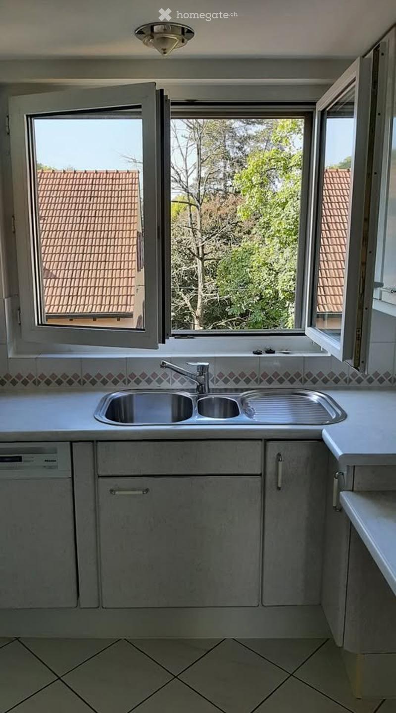 Wunderschöne 3.5-Zimmer-Wohnung im Gundeli 500 m vom SBB (4)