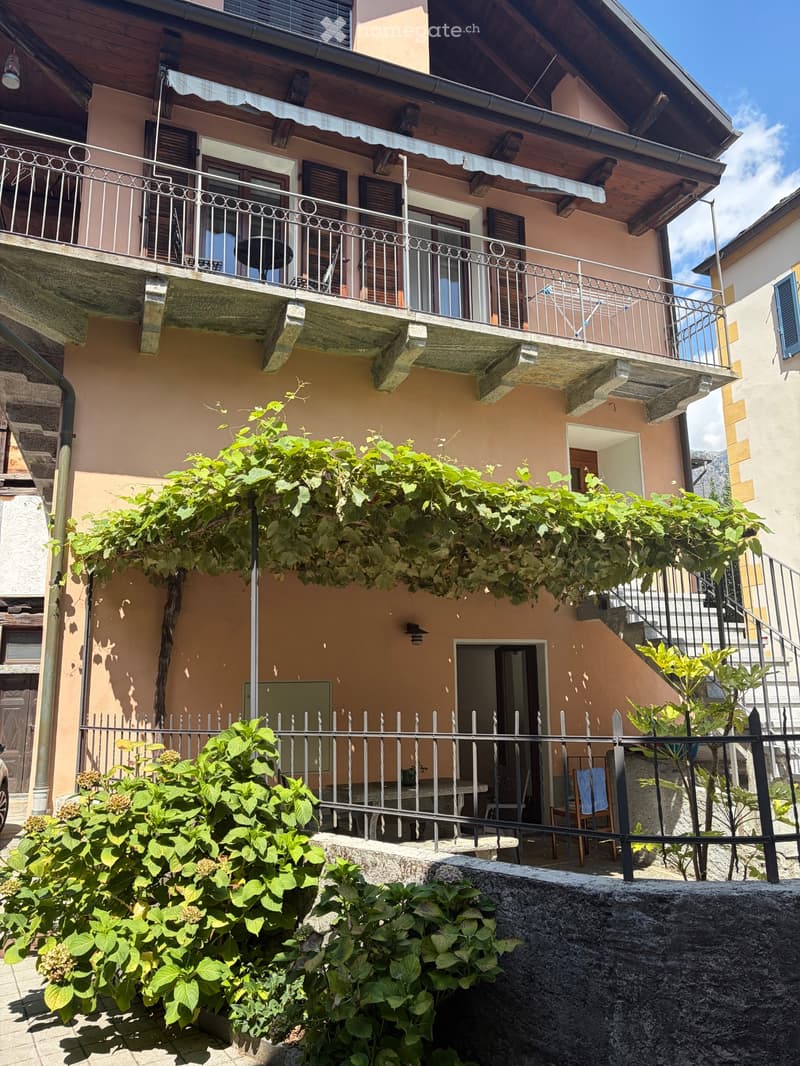 Appartamento 4.5 locali a Moghegno Tranquillità e natura (1)