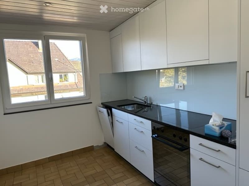 3 Zimmerwohnung, Zuchwil, 3. Stock, Wohn- und Geschäftshaus (4)