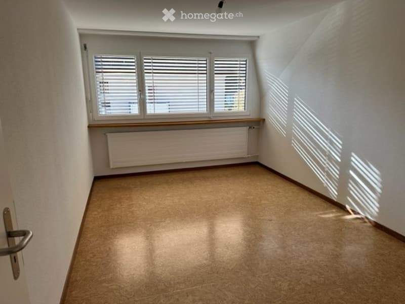 3 Zimmerwohnung, Zuchwil, 3. Stock, Wohn- und Geschäftshaus (5)