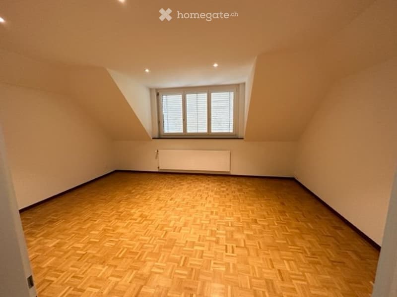 3 Zimmerwohnung, Zuchwil, 3. Stock, Wohn- und Geschäftshaus (3)
