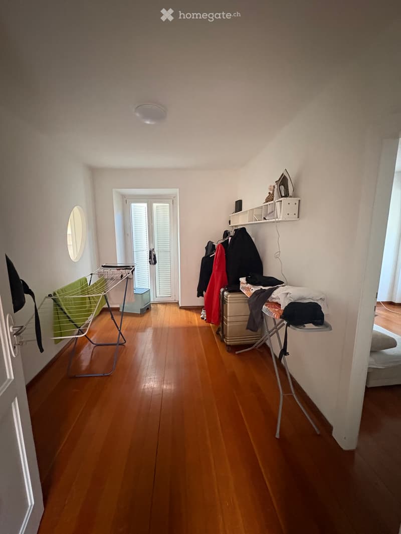 Bilocale con arredo presente come in foto (4)