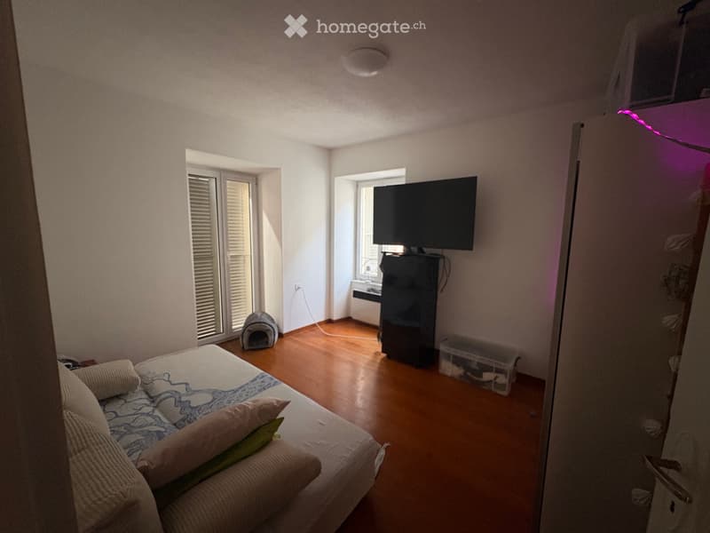 Bilocale con arredo presente come in foto (5)