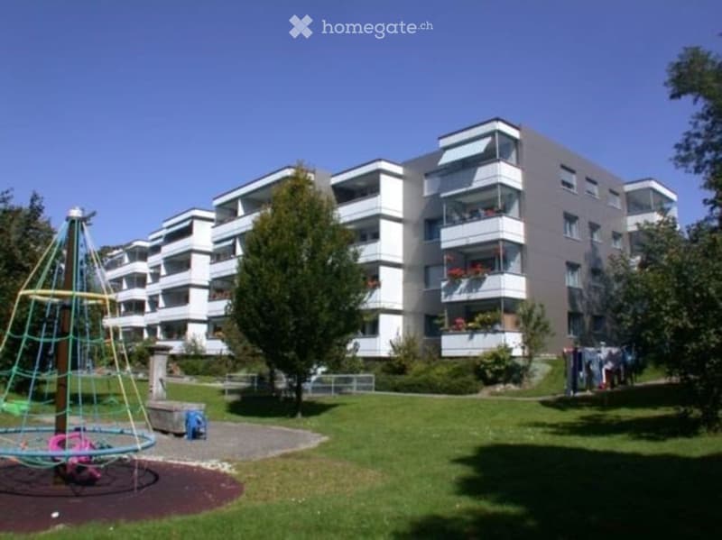 Helle 3.5-Zimmer-Wohnung in Schliern b. Köniz (2)