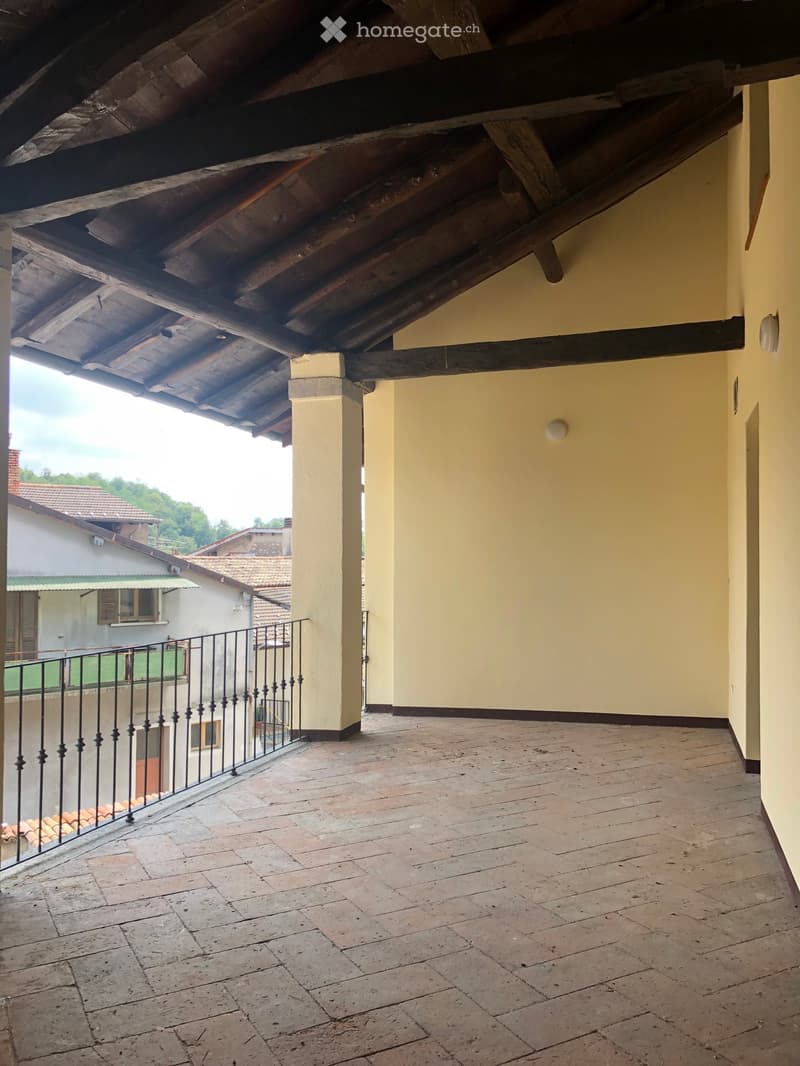 Luminoso, accogliente appartamento ristrutturato (4)