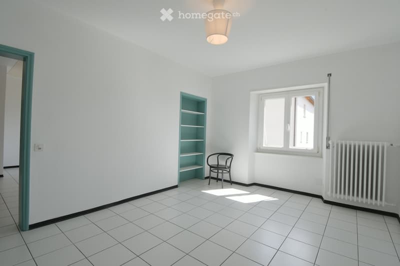APPARTAMENTO 4.5 LOCALI A GORDOLA (3)
