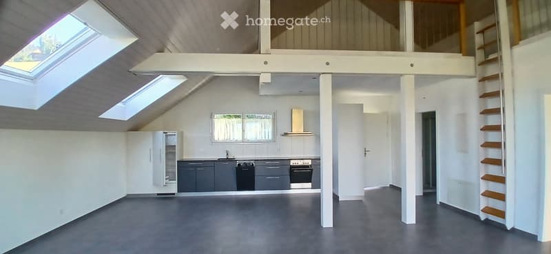 grosszügige, helle 3.5 Zimmer Dachwohnung in Homberg b. Thun (1)
