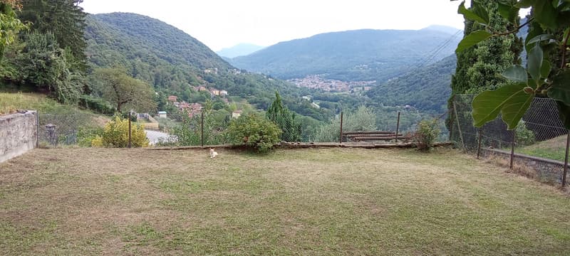 Appartamento con giardino (6)