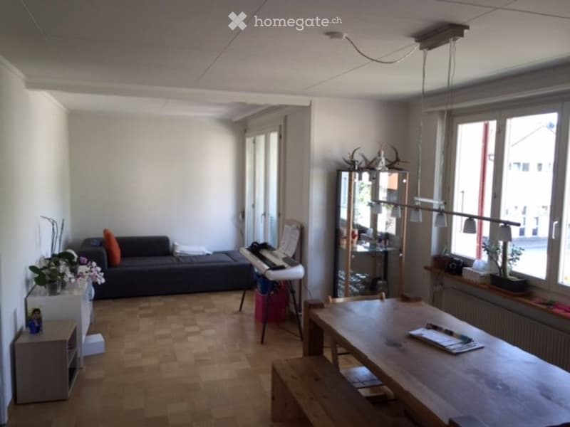 Schöne 3-Zimmer-Wohnung zu vermieten im Lehrerhaus (5)