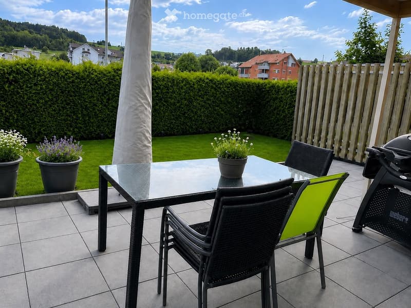 Moderne 3 1/2-Zi-Wohnung 97 m2, zentral gelegen (5)