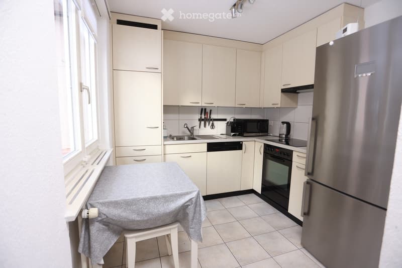5.5 Zimmer Einfamilienhaus mit Garten und Garage in Linthal (3)