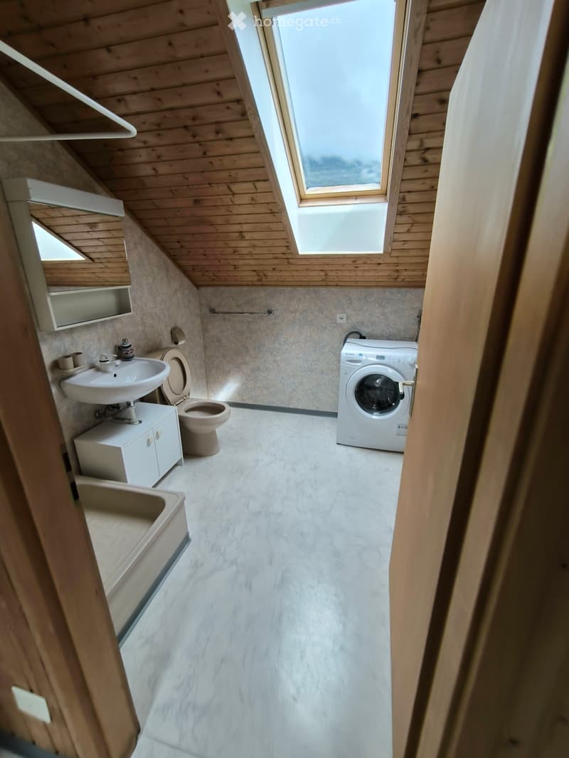 2.5 Zimmer Wohnung in 3800 Matten nach Vereinbarung (3)