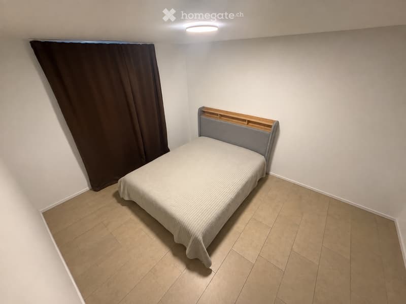 Wohnung sucht neuen Mieter (2)