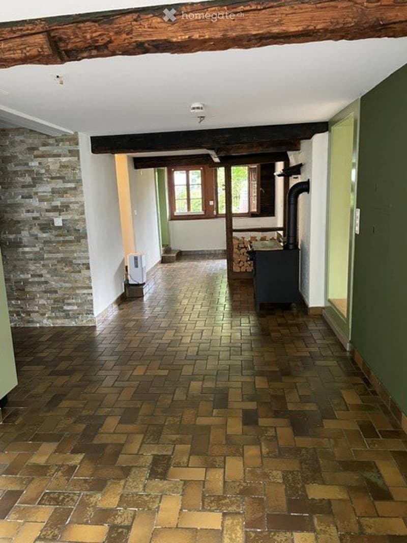 Charmante 3.5 Zimmer-Wohnung in Hünibach (2 Minuten vom See) (5)