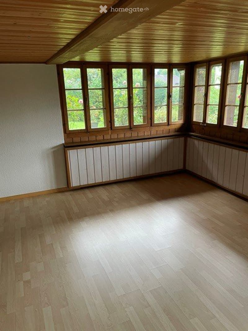 Charmante 3.5 Zimmer-Wohnung in Hünibach (2 Minuten vom See) (1)