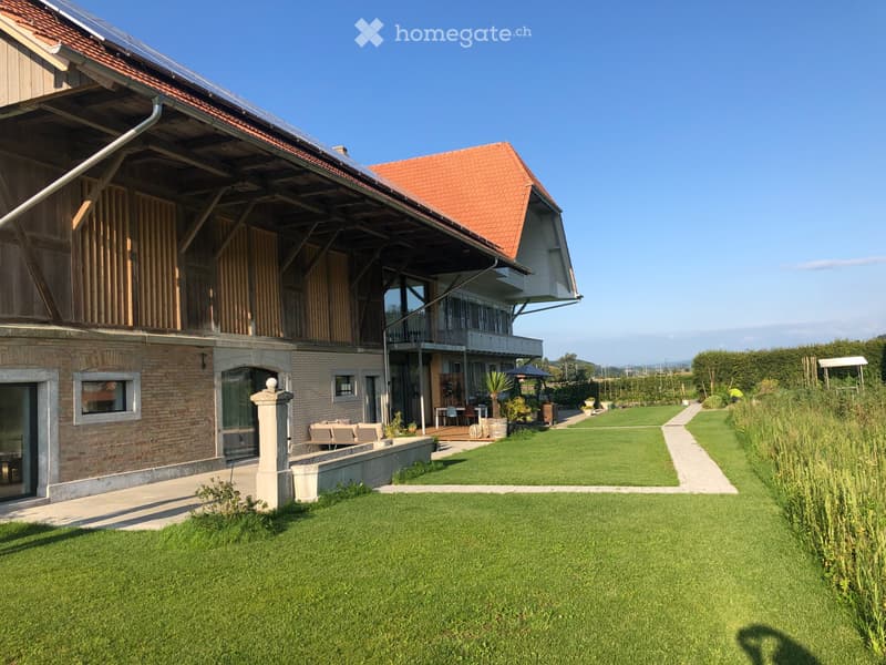 3,5 Zimmer Wohnung in renoviertem Bauernhaus auf dem Lande (1)
