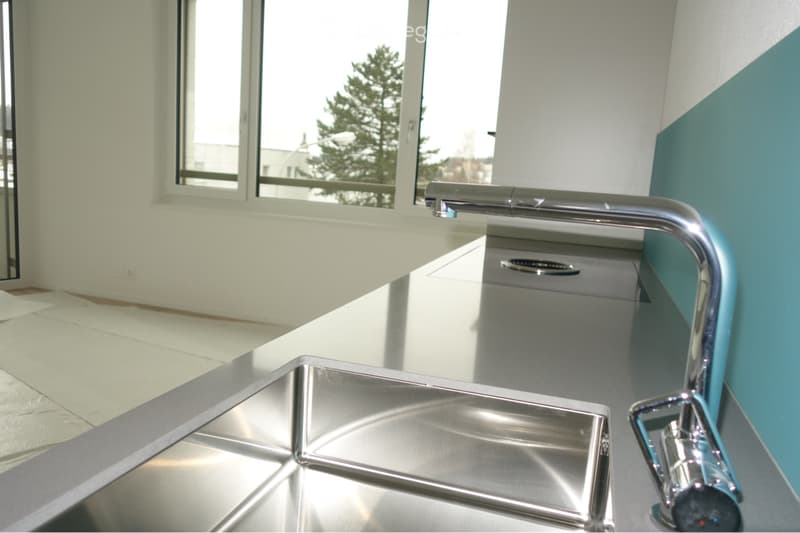 4.5-Zimmerwohnung mit 35 qm Balkon und 2 TG-Stellplätzen (2)