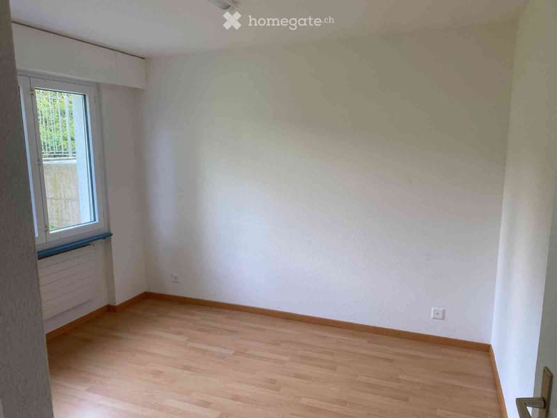 Charmante 2-Zimmer-Wohnung mit Balkon und Cheminée (5)