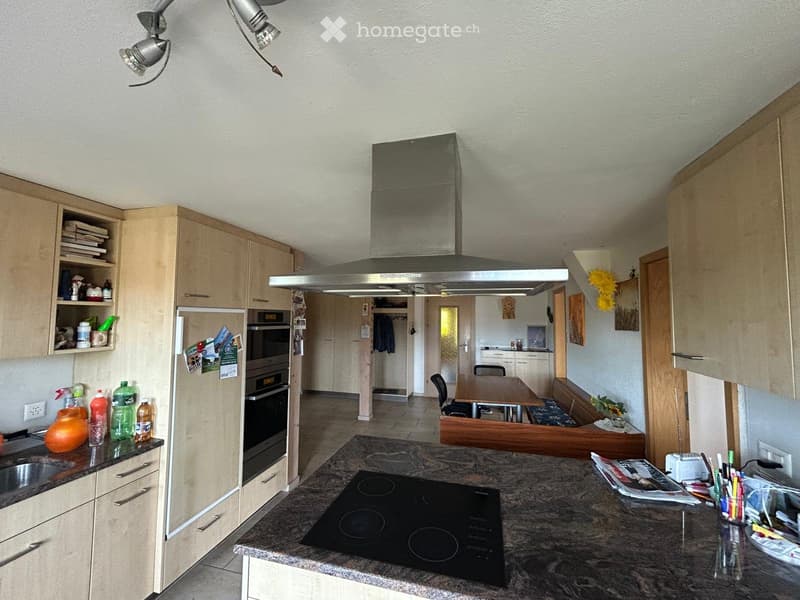 Grosszügige 5,5-Zimmerwohnung in Mittelhäusern (4)