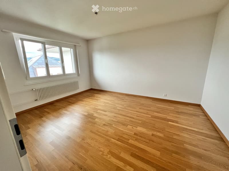 Thun, helle 3.5-Zimmerwohnung im 3. OG mit Süd-Balkon (4)
