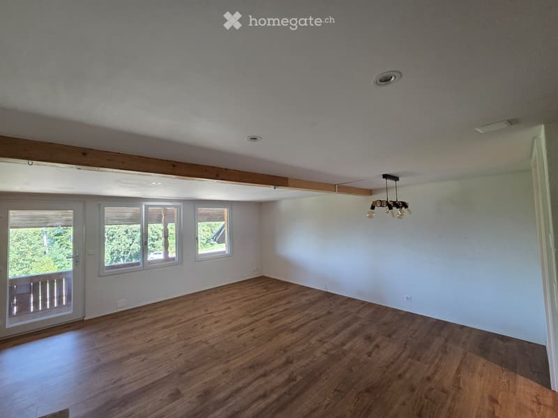 Schön gelegene 3 1/2 Zimmer-Mietwohnung ab Okt. verfügbar (2)
