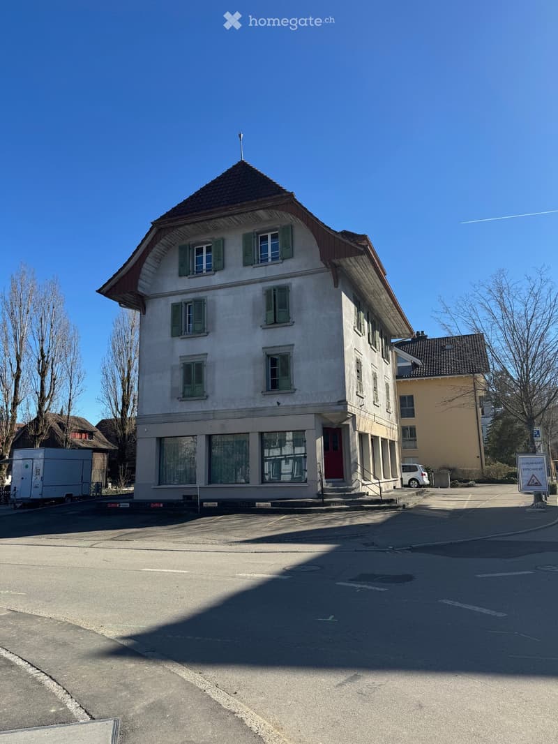 günstige 3.5 Zimmer Wohnung an zentraler Lage in Lyss (1)