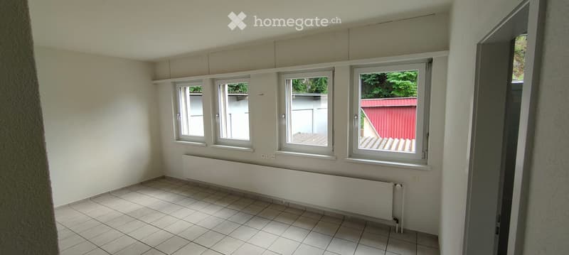 helle Wohnung in Mollis (4)