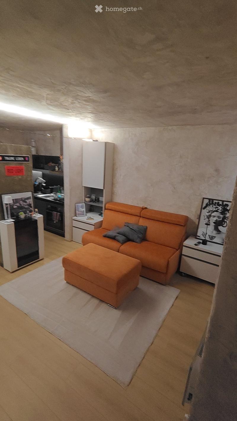 1.5 locali ammobiliato a Maroggia (3)