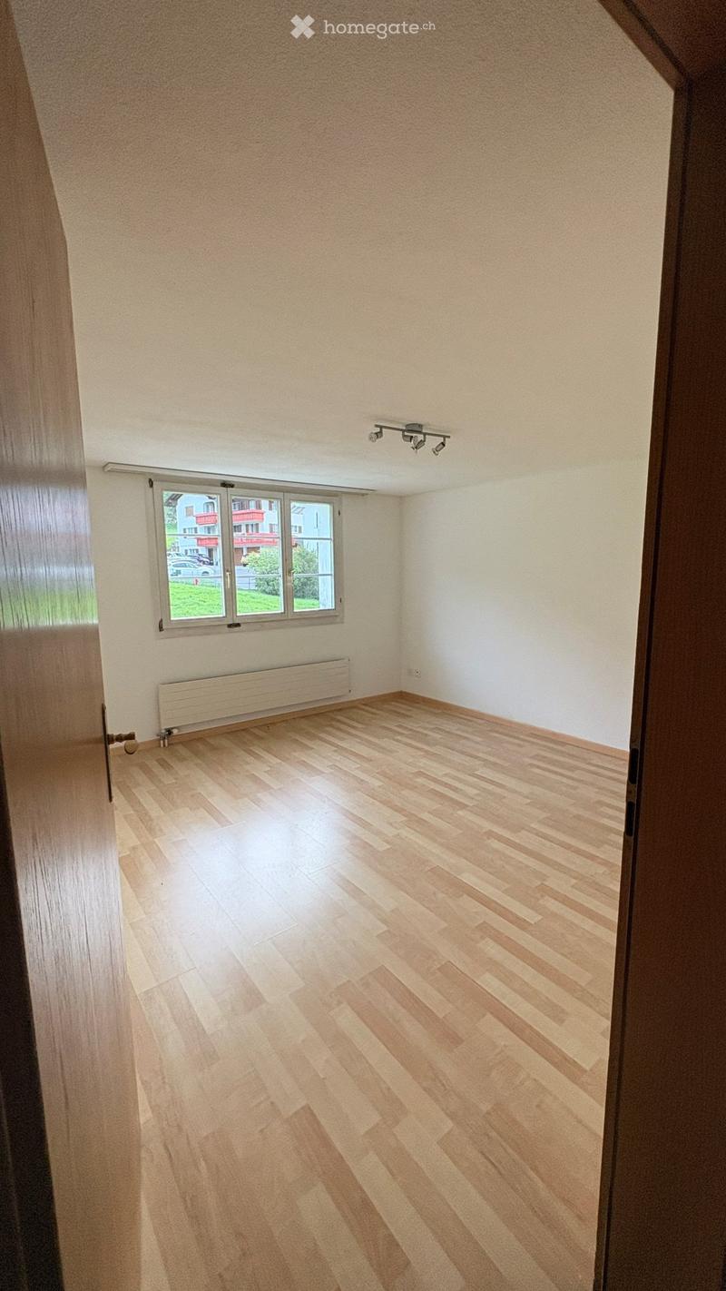 Geräumige 2.5ZimmerWohnung in ruhiger Lage in Lauerz. (5)