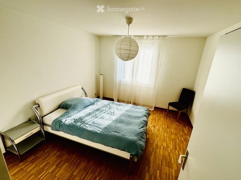 Möblierte, helle 3.5 Zimmer Wohnung in Baden-Dättwil (2)