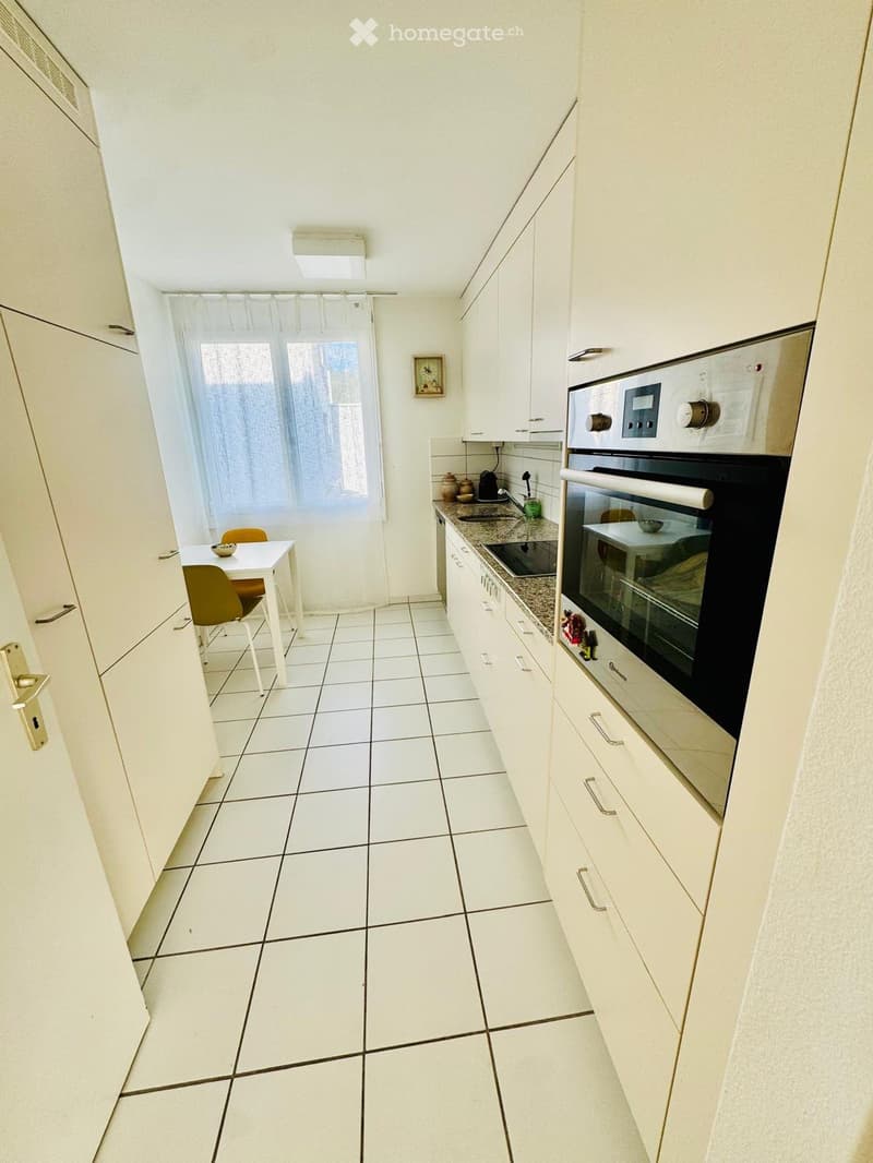 Möblierte, helle 3.5 Zimmer Wohnung in Baden-Dättwil (3)