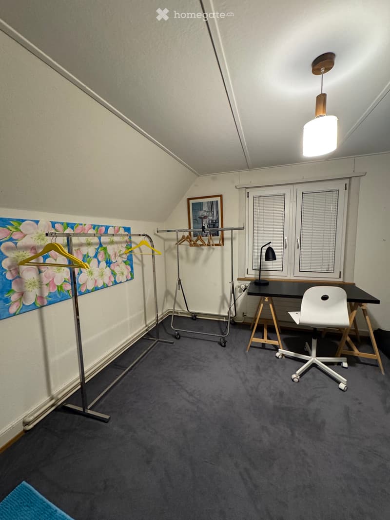 Sehr schöne Zimmer 2 Minuten von Bahnhof Oberglatt (1)