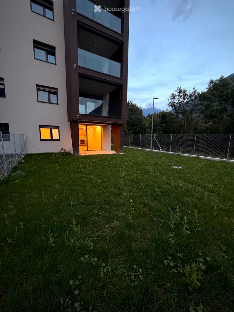 Moderno 2.5 locali con giardino a Lumino (2)